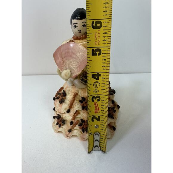 Vtg Sea Shell Doll, Folk Art Woman Figurine Made Completely with Sea Shells - Picture 9 of 9